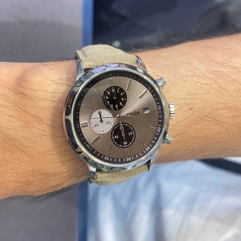 CILOA-メンズ クロノグラフ ウォッチ デイト表示 スエ - Suede Strap Watch のレビューと価格